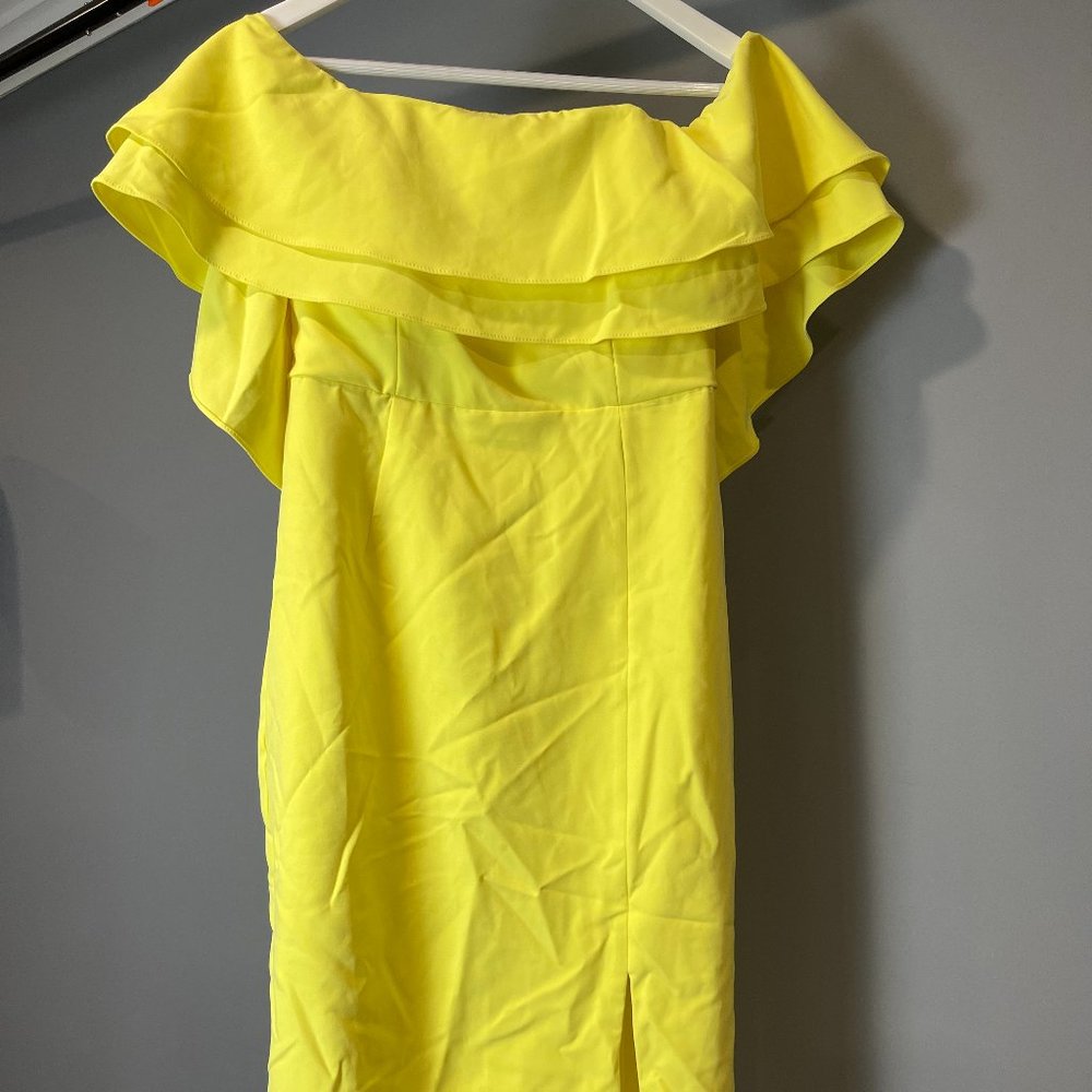 NWT Bardot Strapless Ruffle Sleeve Midi Dress in Yellow Lemon Drop - Size Medium - Picture 5 of 9